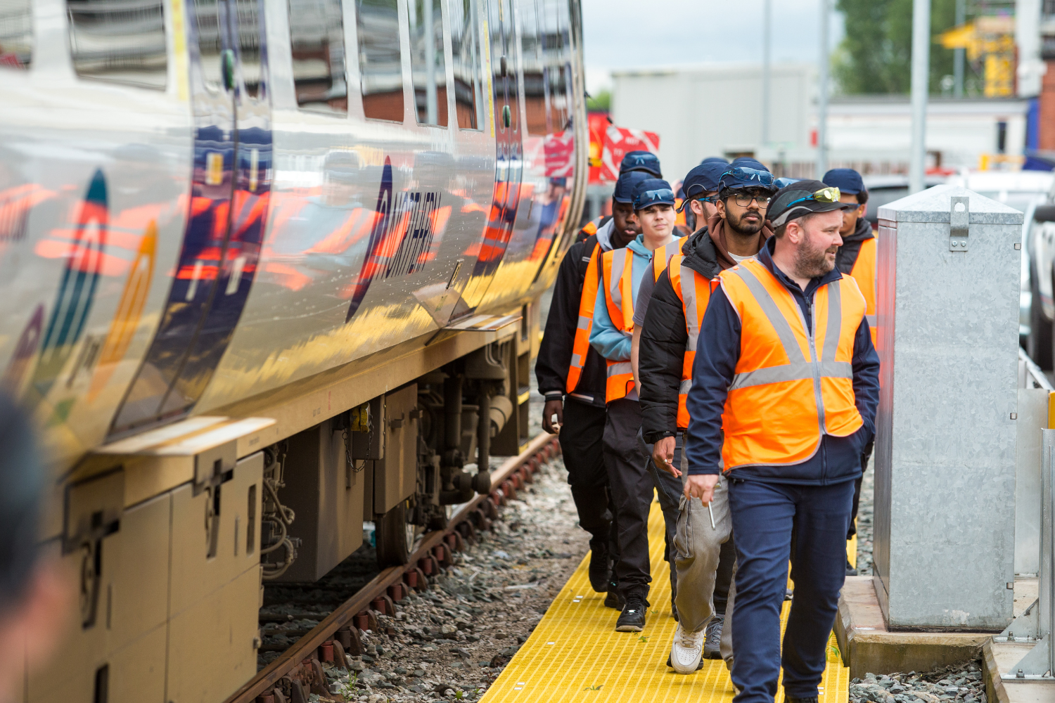 alternative of the image - See caption below